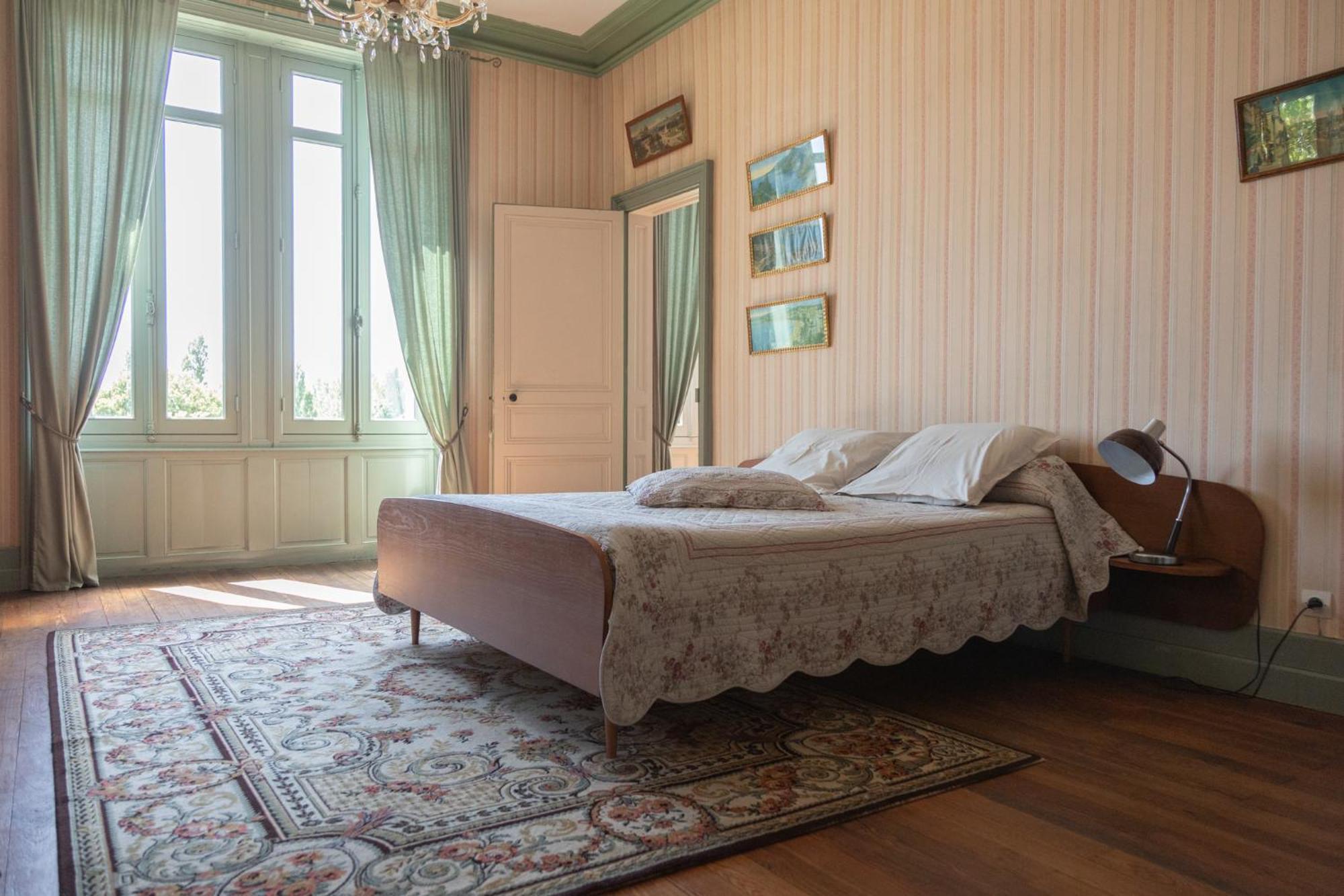Le Domaine Du Meunier Hotel Mortagne-sur-Gironde ภายนอก รูปภาพ
